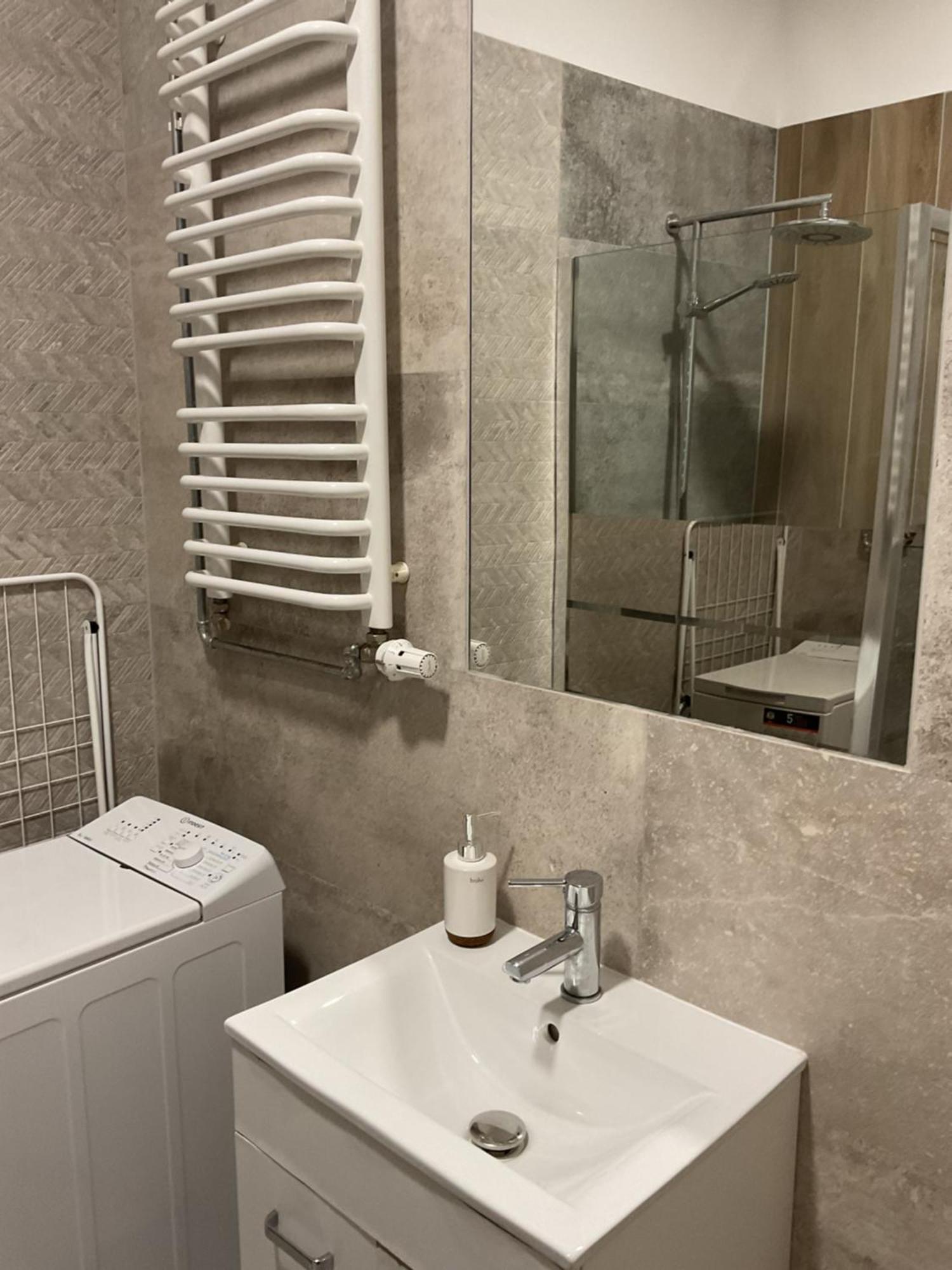 Omorika Na Zamkowej Apartment Krakow Bagian luar foto
