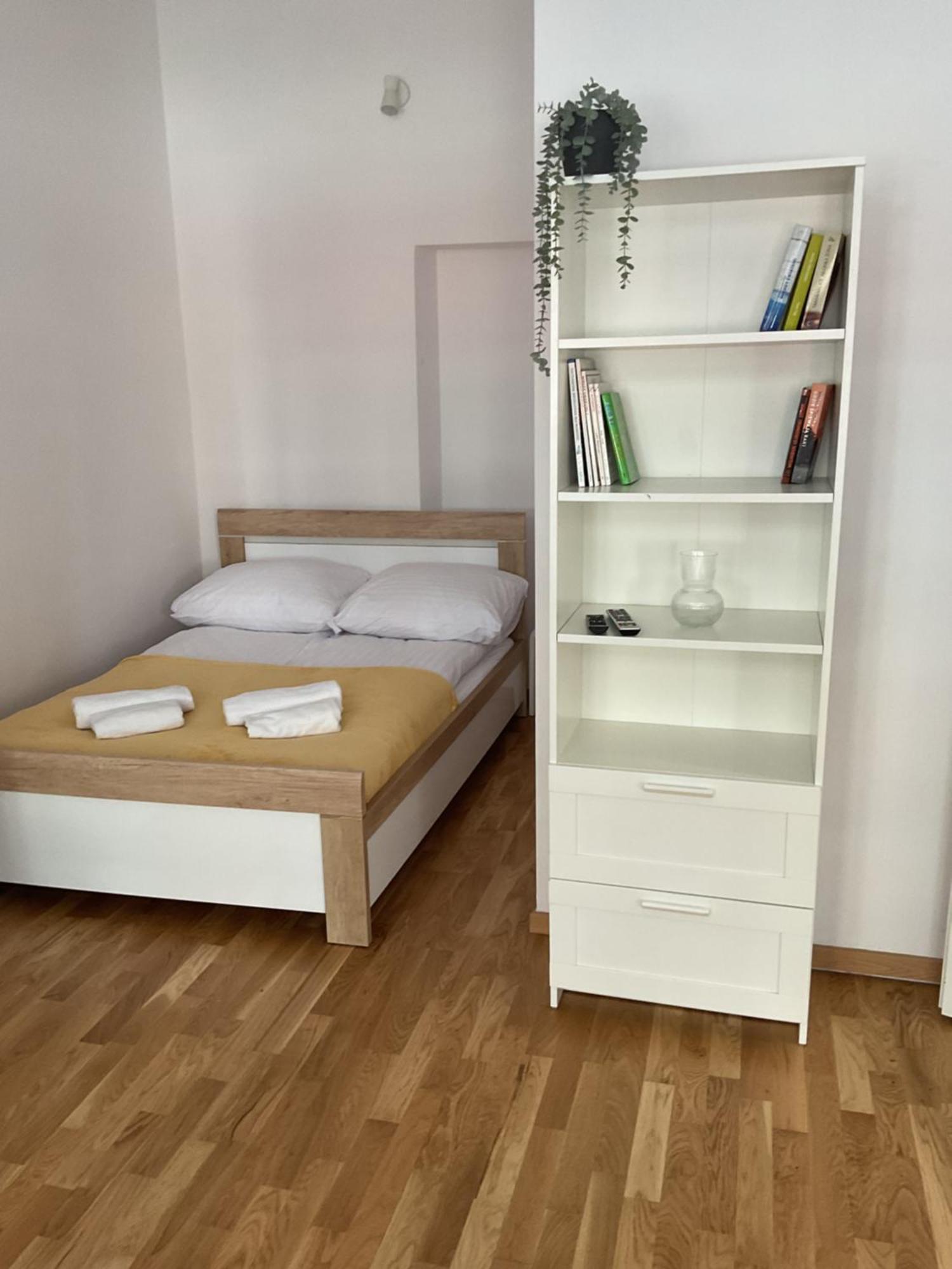 Omorika Na Zamkowej Apartment Krakow Bagian luar foto