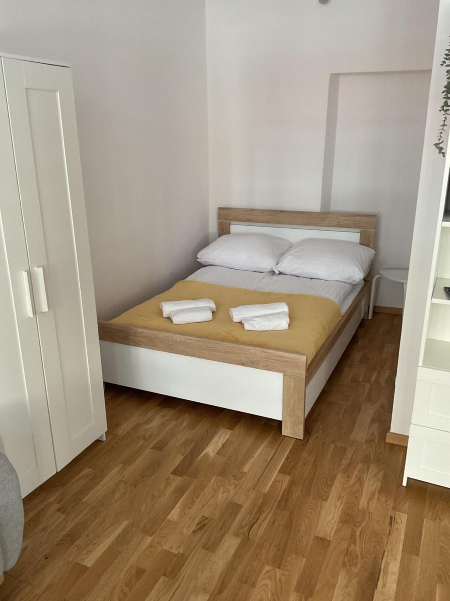Omorika Na Zamkowej Apartment Krakow Bagian luar foto